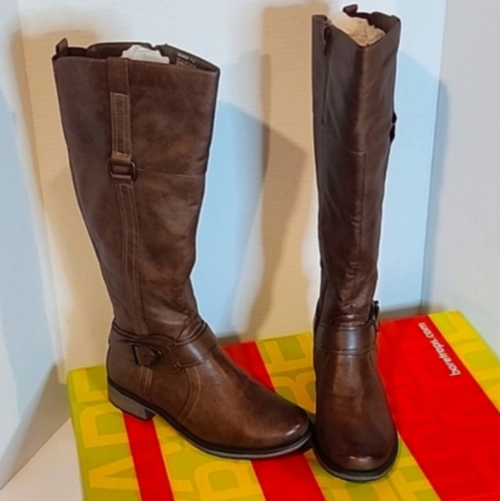 Bare Traps Salvador tall leather boots NWB SIZE 7M